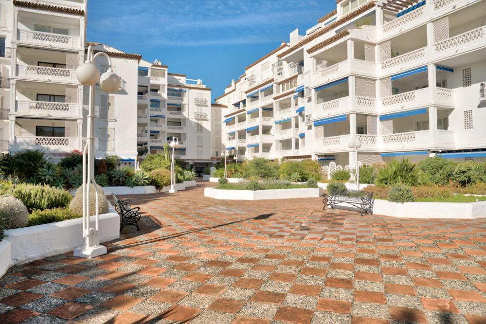 马尔韦利亚Playas Del Duque, Puerto Banus, Golf .Playa Y Compras公寓 外观 照片