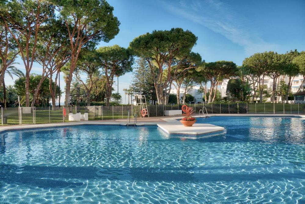 马尔韦利亚Playas Del Duque, Puerto Banus, Golf .Playa Y Compras公寓 外观 照片