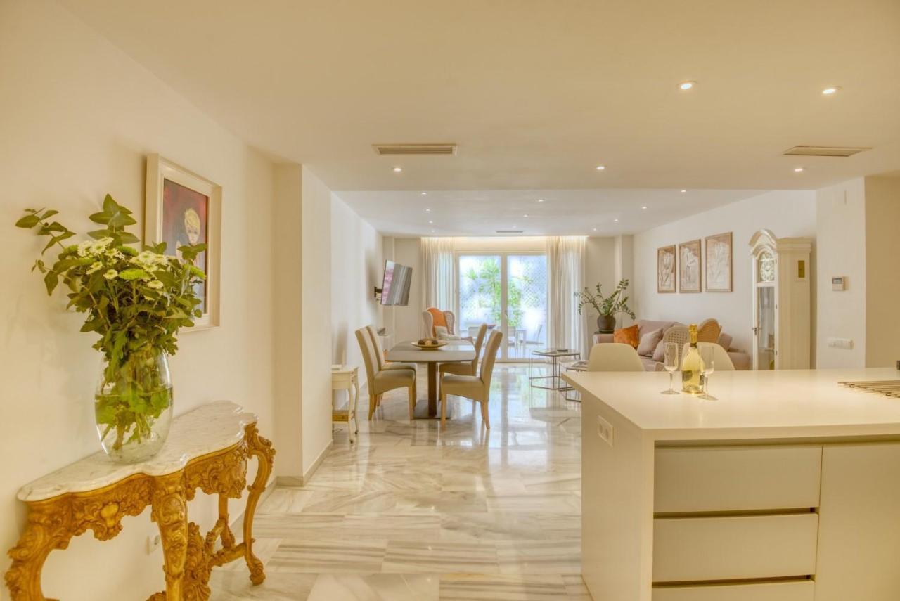 马尔韦利亚Playas Del Duque, Puerto Banus, Golf .Playa Y Compras公寓 外观 照片